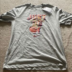 Nike Gray Short Sleeve Graphic Tee